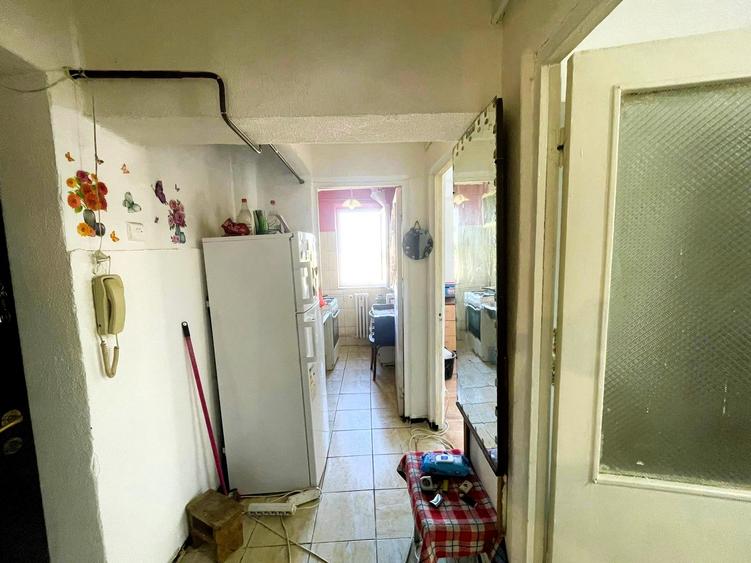 Tatarasi-Liceul Cuza-2 Camere Decomandat-bloc fara risc - 3