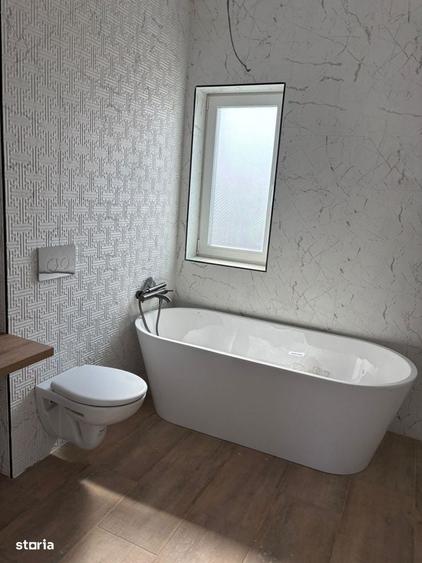 Apartament cu 4 camere în Moșnița Veche