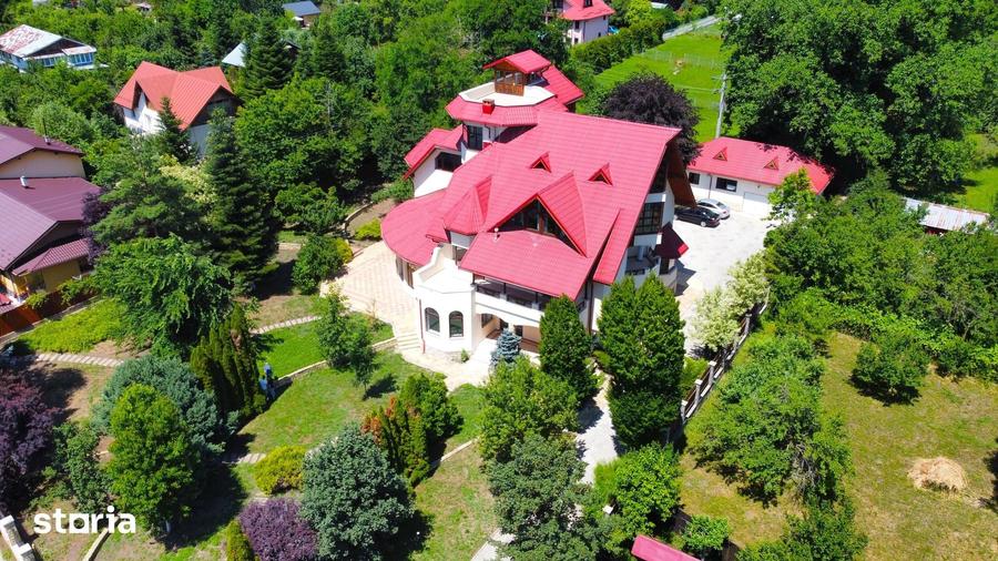 Casă cu Teren 3200 Mp în Breaza