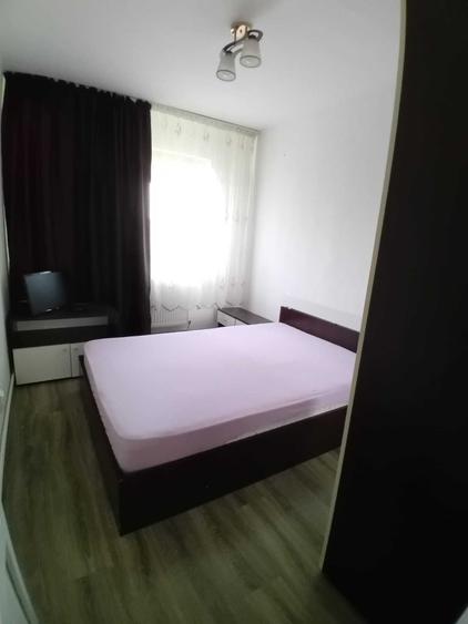 Apartament cu 3 camere semidecomandat în Șagului