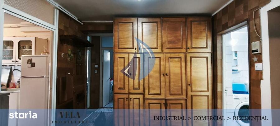 Apartament cu 3 camere decomandat în 1 Decembrie 1918