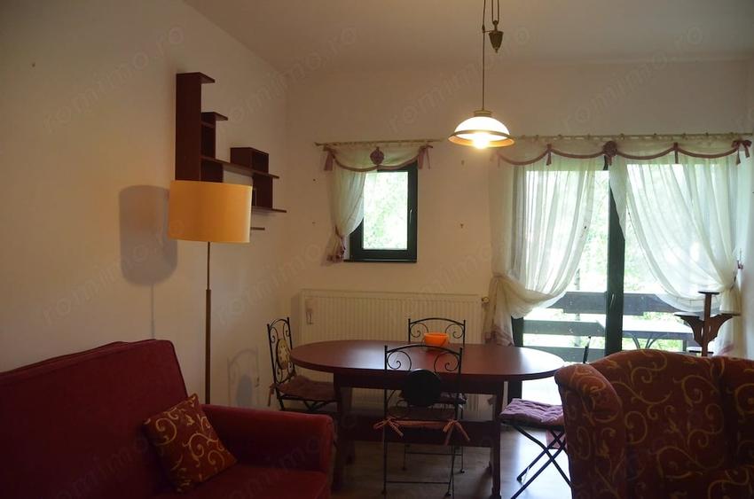 Apartament cu 2 camere decomandat în Piatra Arsă
