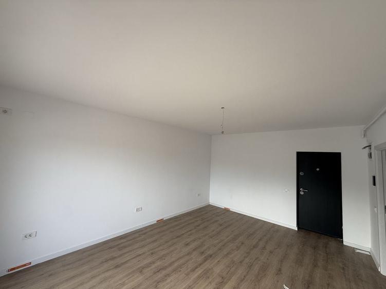 Spațiu comercial, de 40 mp, în Valea Mare