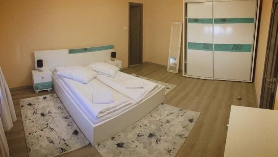 Casă cu 2 camere în Pârneava