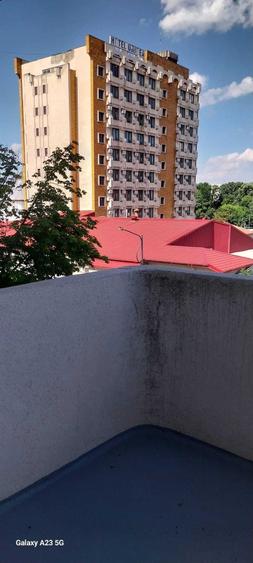 Apartament cu 3 camere decomandat în Ultracentral