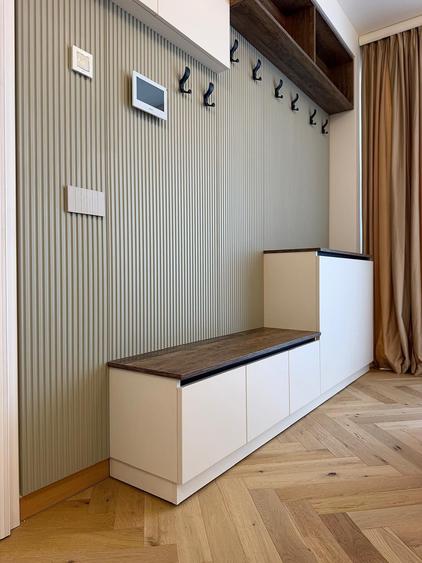 Apartament cu 2 camere decomandat în Victoriei