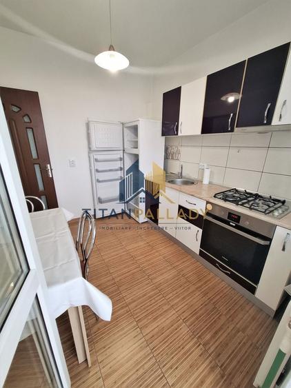 Apartament cu 2 camere decomandat în Berceni