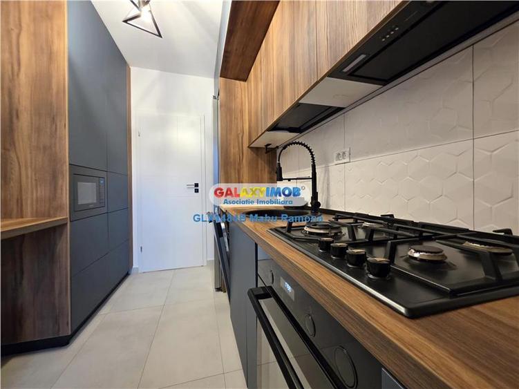 Apartament cu 3 camere decomandat, mobilat în Central