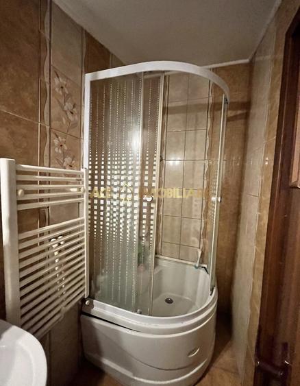 Apartament cu 4 camere decomandat, mobilat în Unirii