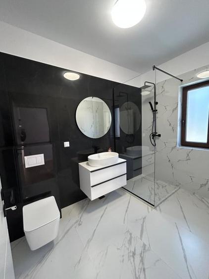 Duplex cu 4 camere cu Canalizare în Florești