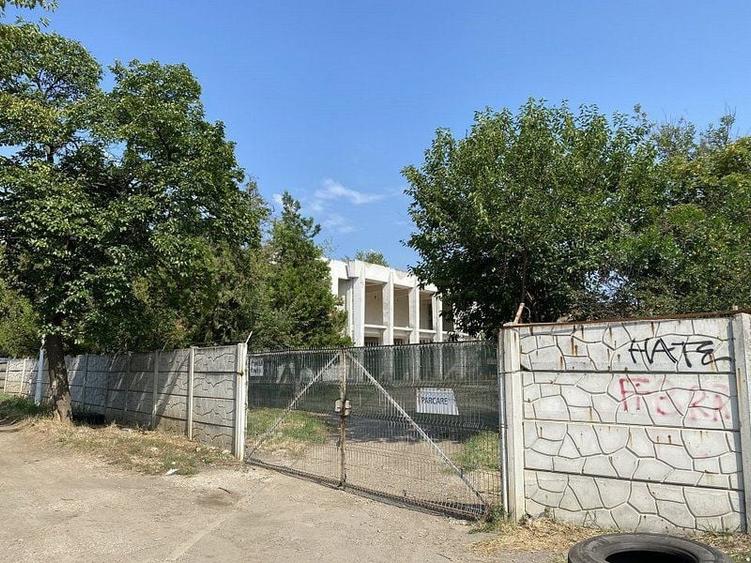 Birou, de 1,625 mp, în Militari