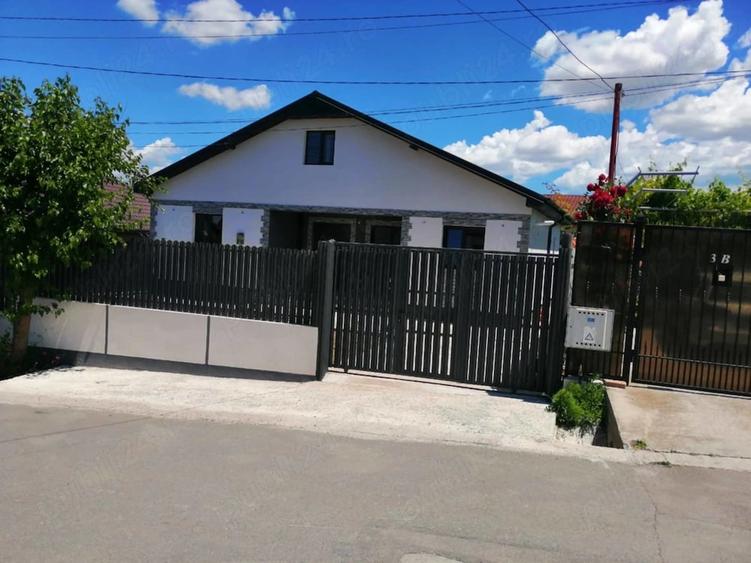 Casă cu Teren 420 Mp în Valu lui Traian