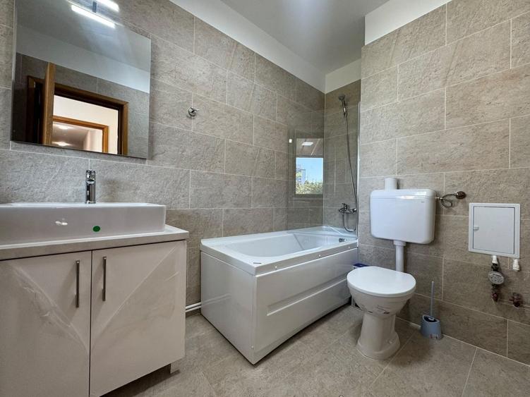 Apartament cu 3 camere decomandat, mobilat în Unirii