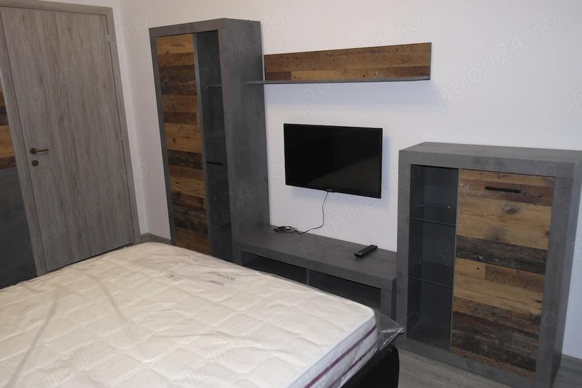 Apartament cu 2 camere decomandat în Apărătorii Patriei