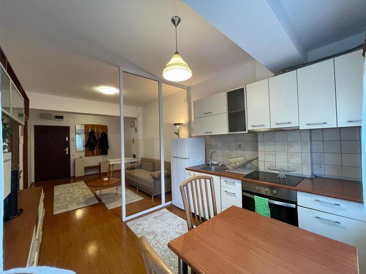 Apartament cu 2 camere, mobilat în 13 Septembrie