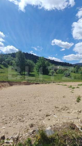 Teren de 2000 mp, în Săcuieu