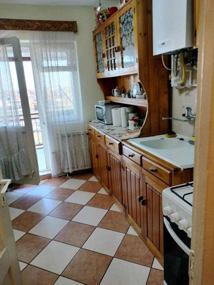 Apartament cu 3 camere decomandat în Semicentral