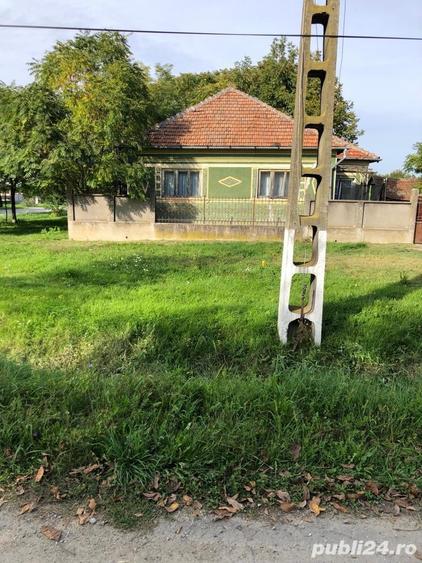 Casă cu 4 camere în Șicula