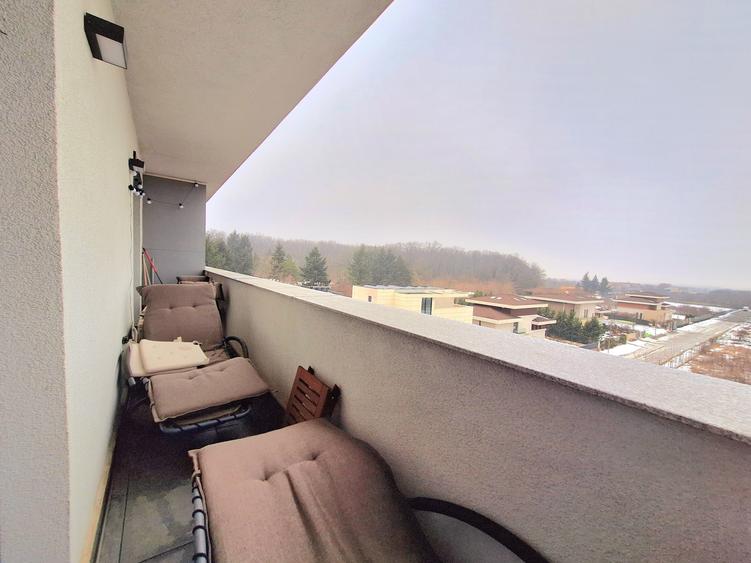 Apartament cu 3 camere decomandat în Băneasa
