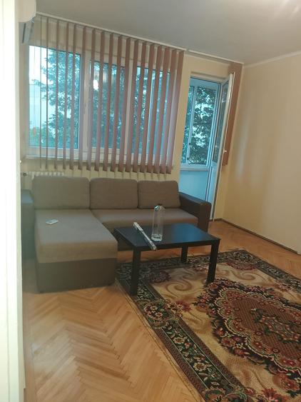 Apartament cu 2 camere semidecomandat în Domenii
