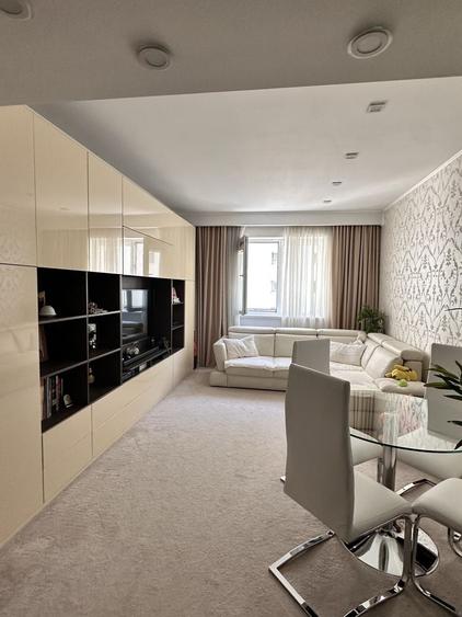 Apartament cu 2 camere decomandat în Runcu