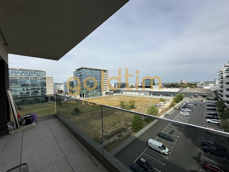 Apartament cu 3 camere decomandat, mobilat în Pipera