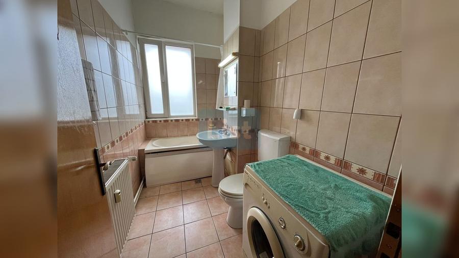 Apartament cu 1 camere decomandat în Gruia