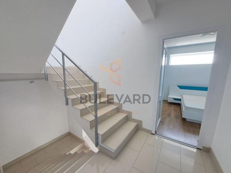 Duplex cu 4 camere cu Canalizare în Europa