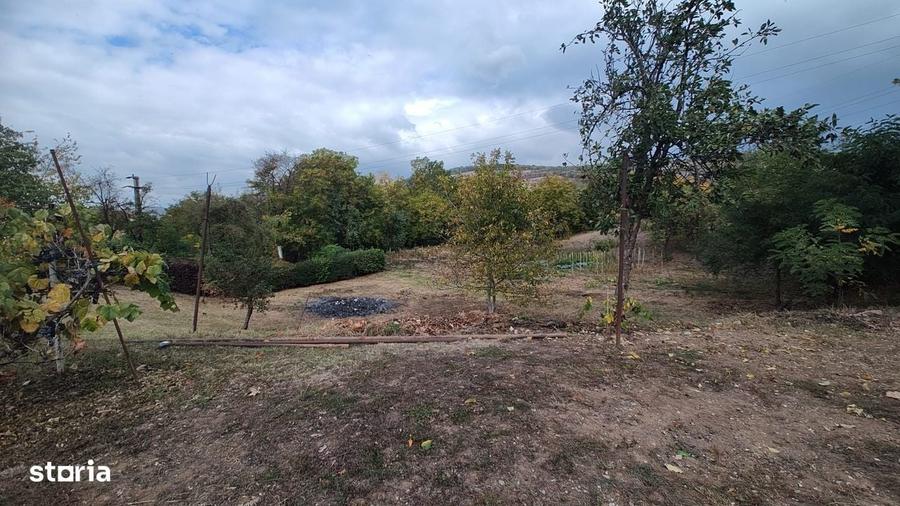 Casă cu 3 camere în Șoimuș