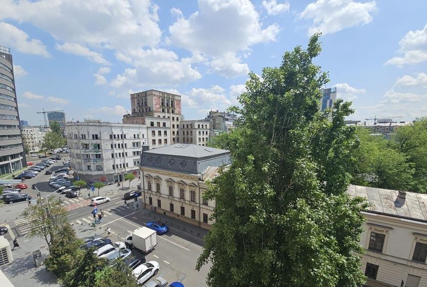 Apartament cu 2 camere decomandat, mobilat în Victoriei