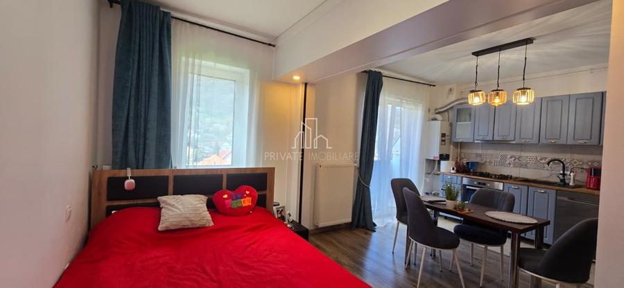 Apartament cu 2 camere decomandat în Est