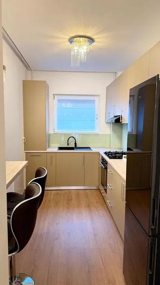 Apartament cu 3 camere decomandat, mobilat în Floreasca