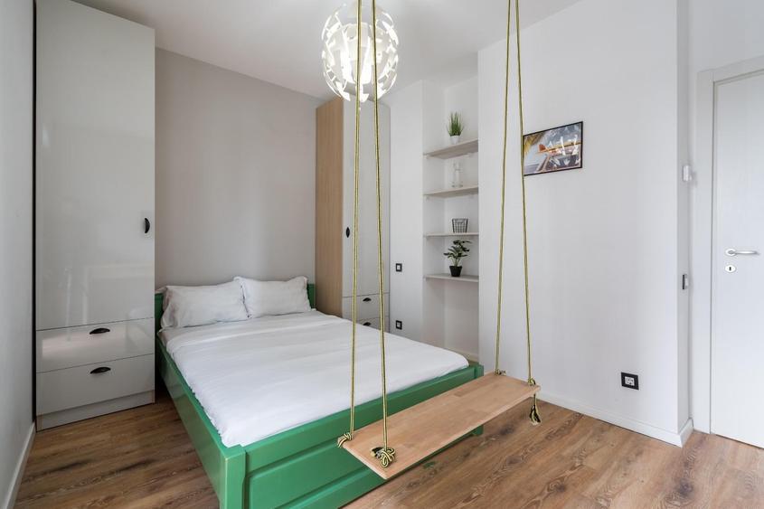 Apartament cu 3 camere semidecomandat, mobilat în Sisești