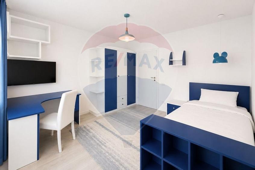 Casă individuală cu 6 camere cu Teren 572 Mp în Central