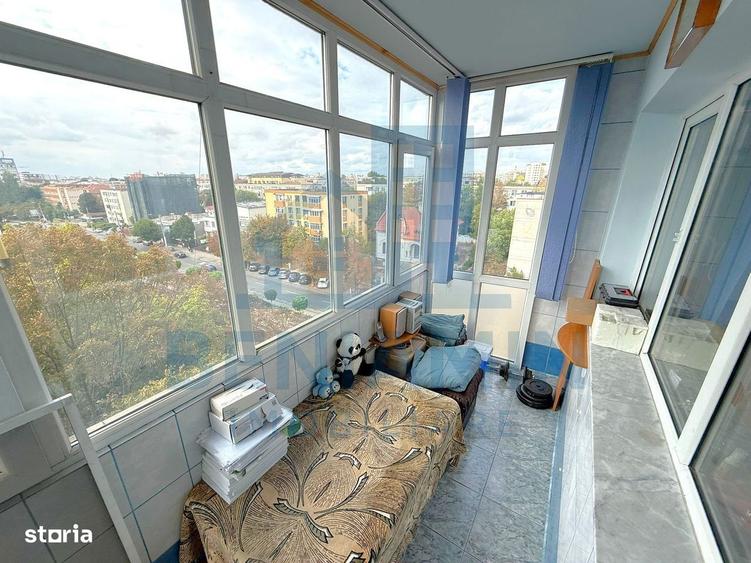 Apartament cu 3 camere semidecomandat în George Enescu