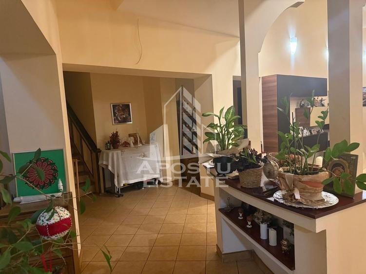Casă cu 5 camere cu Teren 1473 Mp în Calea Urseni