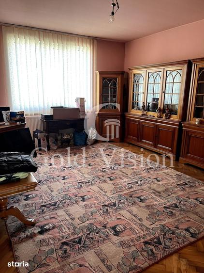 Casă cu 4 camere cu Teren 800 Mp în Dâmbu Pietros