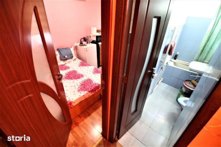 Apartament cu 3 camere în Micro 19