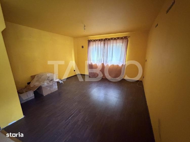 Casă cu 4 camere în Dejani