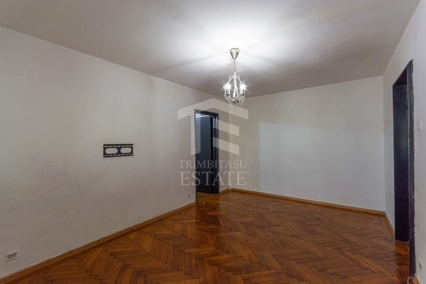 Apartament cu 3 camere semidecomandat în Mihai Bravu