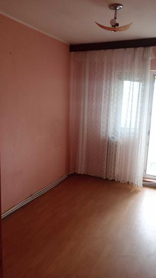 Apartament cu 2 camere decomandat în Dacia