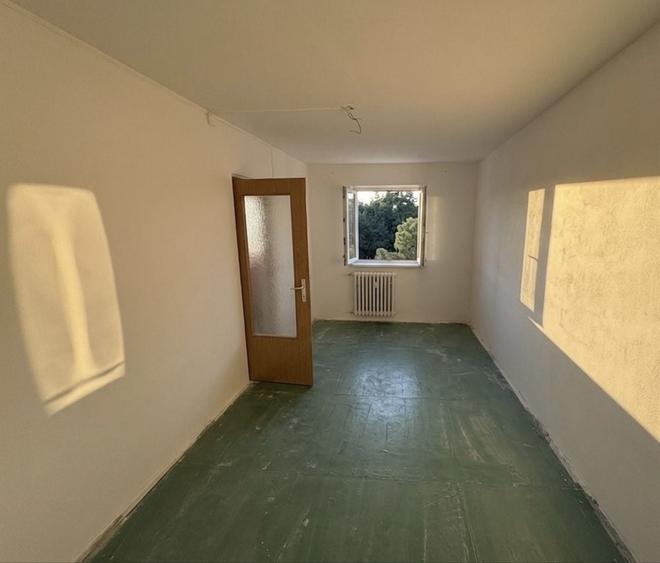 !De vanzare - Apartament 3 Camere - Cartier Dambu Pietros - Strada Magurei! - 5