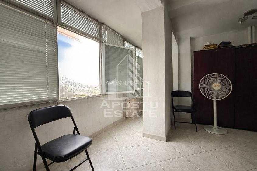 Apartament cu 2 camere în P-ța Victoriei