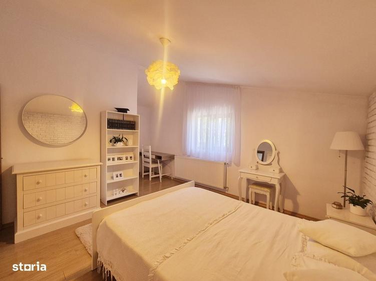 Casă cu 4 camere în Central