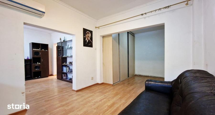 Apartament cu 2 camere semidecomandat în Grivița