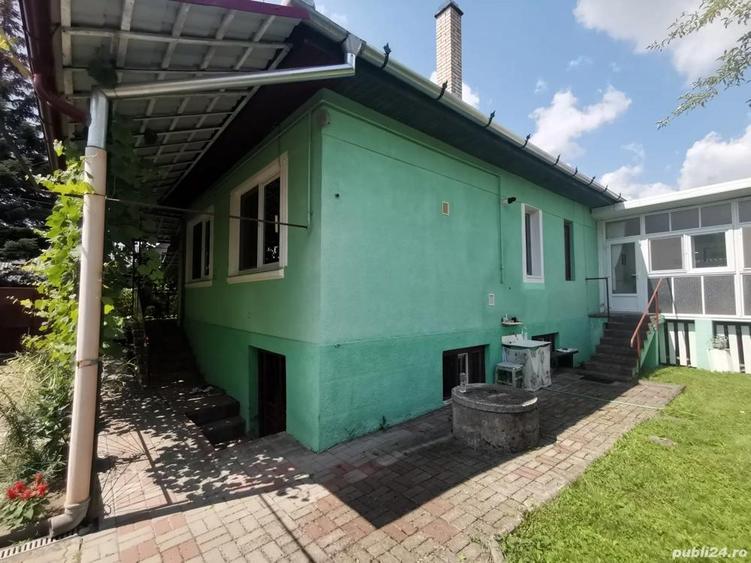 Casă cu 3 camere cu Teren 2795 Mp în Central