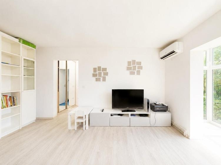 Apartament cu 2 camere semidecomandat, mobilat în Bogdăneștilor