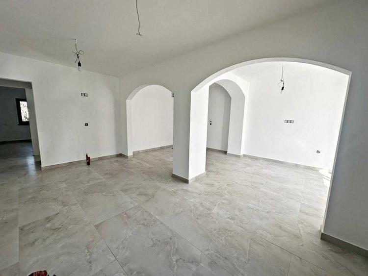 Spațiu comercial, de 100 mp, în Central