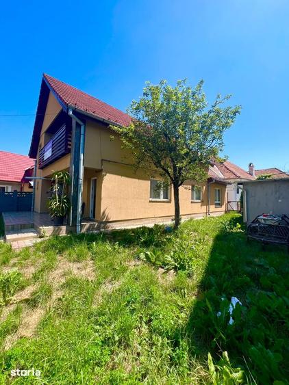 Casă cu 5 camere cu Teren 461 Mp în Central