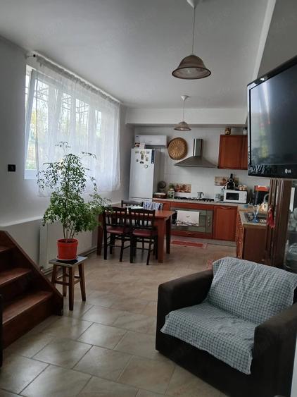 Casă cu 2 camere cu Teren 715 Mp în Bolotești